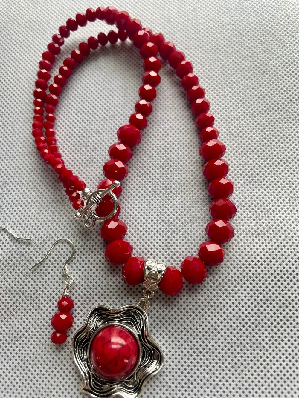 Red Beaded Necklace and Earrings Set with Silver Flower Pendant